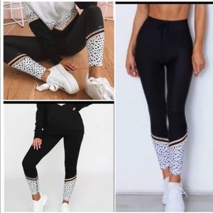 White Fox Boutique x Sarah’s Day Leggings with drawstring!